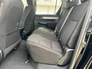 A picture of WhatsApp call 2557 6248 3424 2021 2 TOYOTA HILUX PICK
