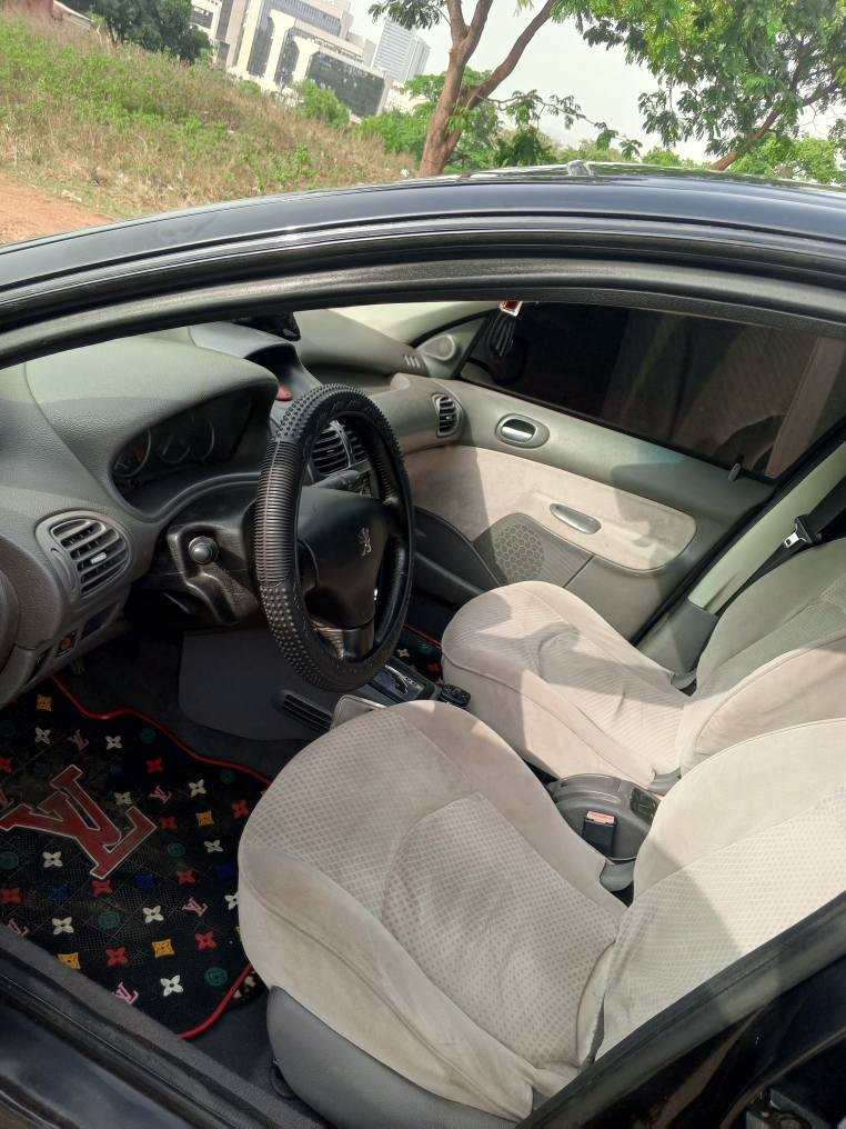 A picture of 206 Automatic drive Nigeria use