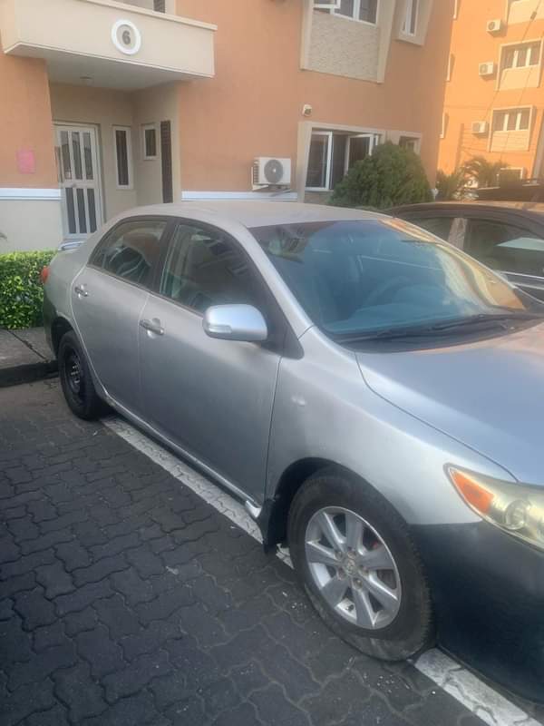 A picture of Toyota Corolla 2010 Sound engine and gear AC need repair