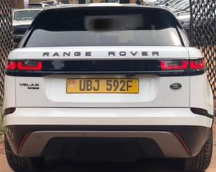 A picture of Range Rover Velar 2018 225m