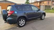 A picture of Toyota RAV4 2012 Limited Edition
