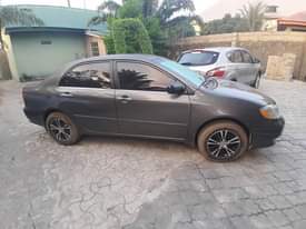 A picture of 2003 corolla