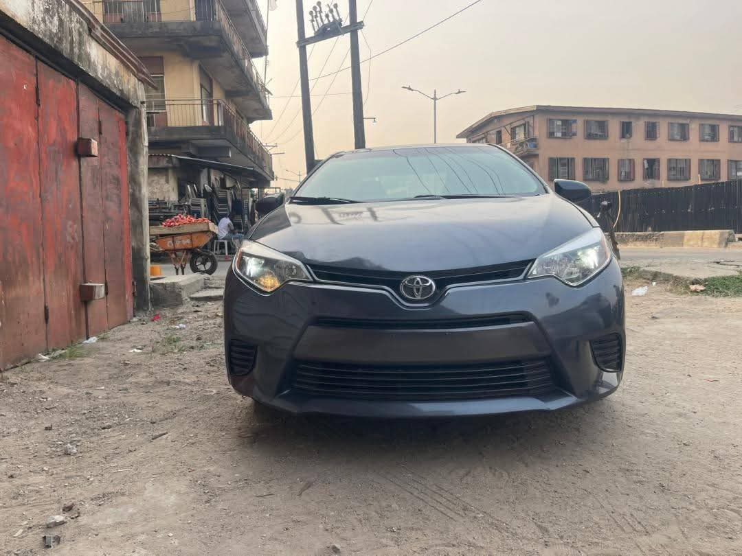 A picture of 2015 Toyota corolla
