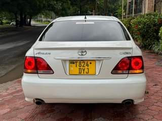 A picture of TOYOTA CROWN BEI MILIONI 14