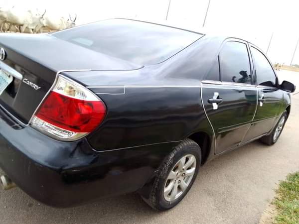 A picture of Nearly used Toyota Camry 2004 model Engine is sound gear