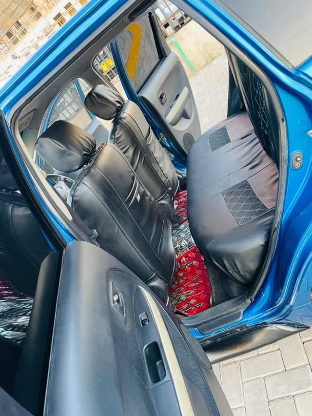 A picture of TOYOTA IST