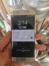 A picture of Samsung galaxy s6 edge gb32 ram4 kamera kali kidoa kidogo