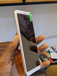 A picture of Oppo A83