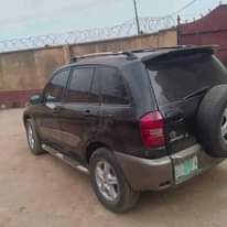 A picture of Rav4 2004 model Engine and Gear perfect AC Super chilling