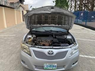 A picture of Very clean and working fine 2008 Toyota Camry Engine gear