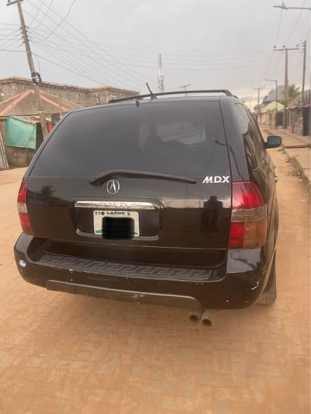 A picture of 2003 Acura MDX