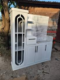 A picture of Kichen kabnet available 24 hrs