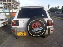 A picture of RAV4 OLD
