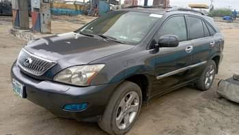 A picture of Dealer market RX330 2005 engine and gear is okay Ac