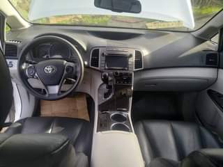 A picture of 2015 Toyota Venza Le