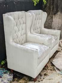 A picture of Makochi ya sofa yakisasa