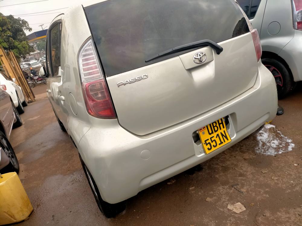 A picture of Toyota Passo