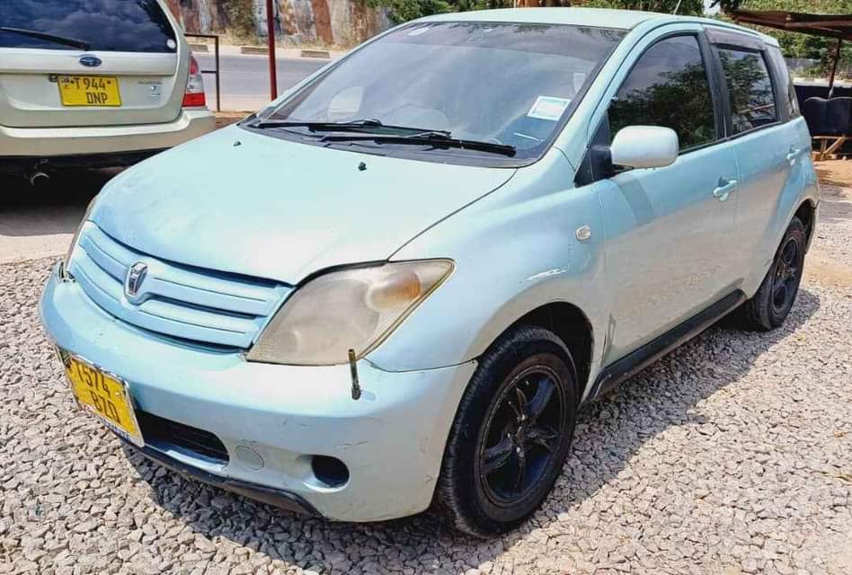 used toyota ist
