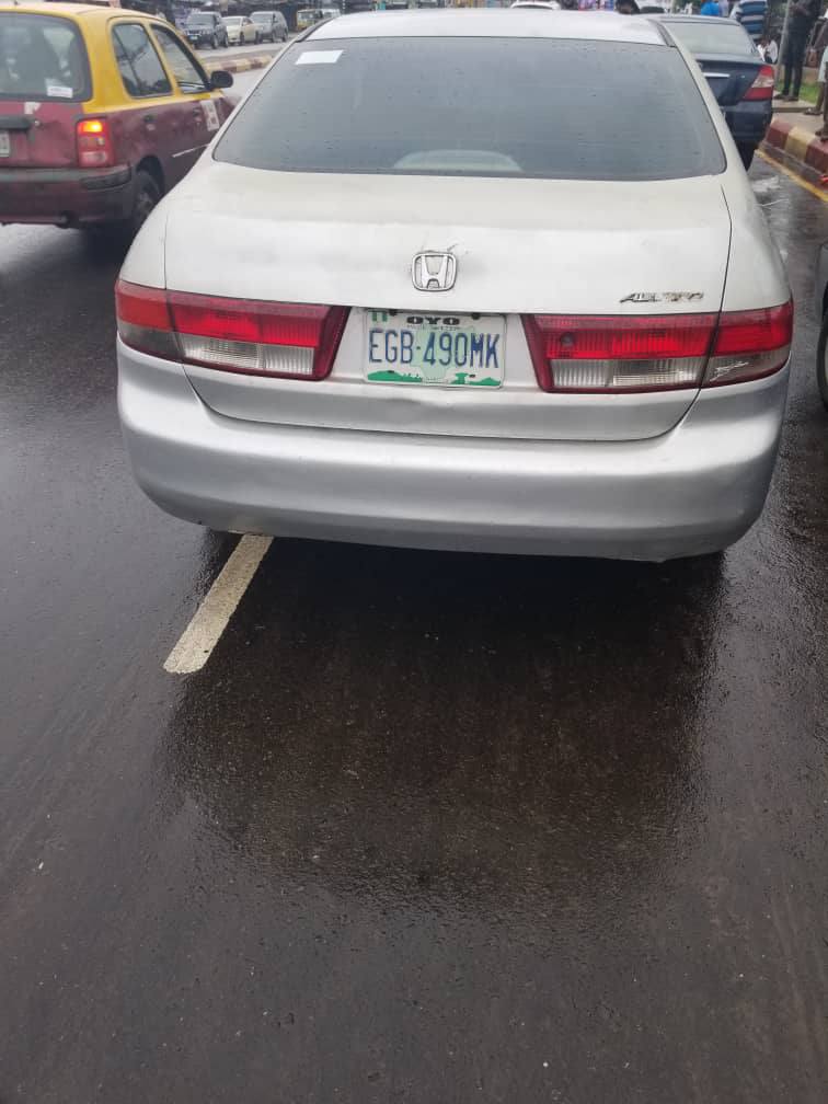 A picture of Honda Accord 04