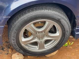 A picture of SUBARU LEGACY B4 14 5M 256706717170
