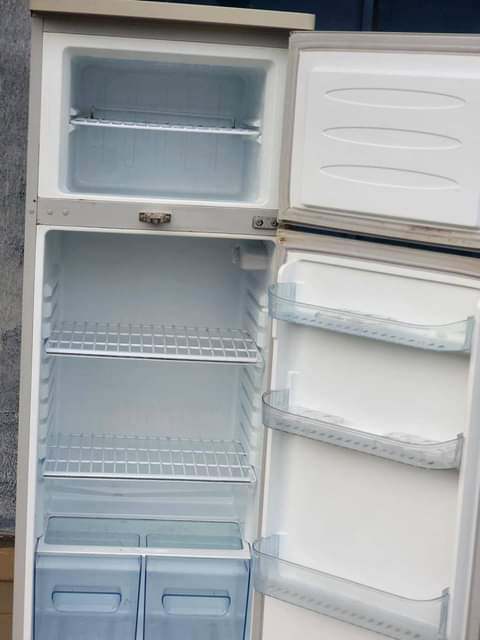 A picture of BRUHM FRIDGE 208 LITRES