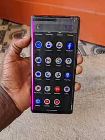 A picture of Google pixel 6 pro gb256 ram12 small line inside 0780431940