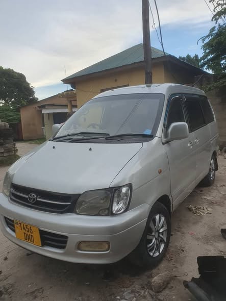 A picture of Car