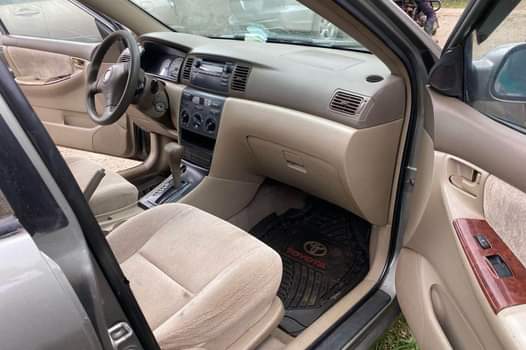 A picture of Toyota Corolla 2004 Sport