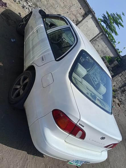A picture of Toyota Corolla 09063393963