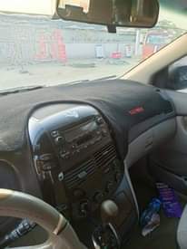 A picture of 2005 Toyota Sienna