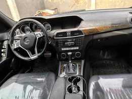 A picture of Good deal Clean 2011 Toyota Venza Fullest option with panoramic