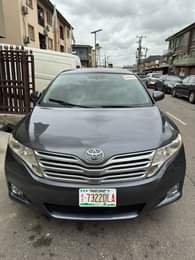A picture of GOOD DEAL TOYOTA VENZA XLE 2010 TOKS STANDARD FULLEST OPTION