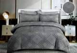 A picture of 6pc tufted duvet
