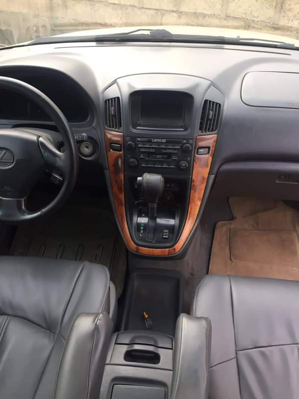 A picture of Lexus RX 300 in pristine condition going soft.. Engine perfect