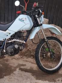 A picture of Yamaha serow 225