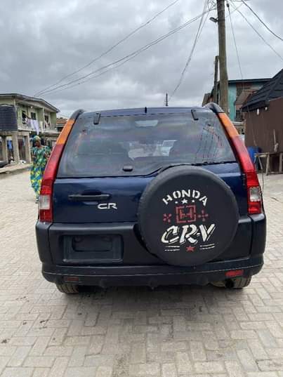 A picture of Honda crv 04 2.7m