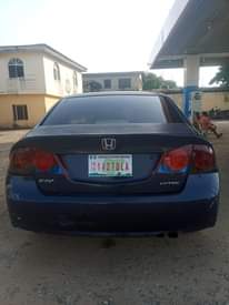 A picture of Honda Civic 06 manual transmission