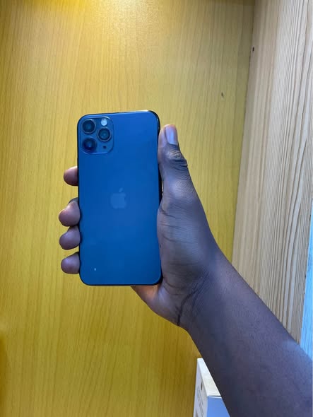 A picture of Iphone 11 pro