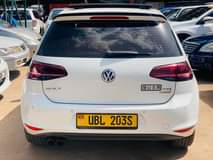 A picture of Volkswagen Golf 0701117232 0787309930