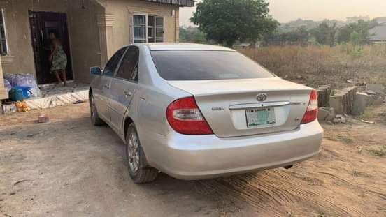 A picture of 2004 Toyota Camry Big daddy
