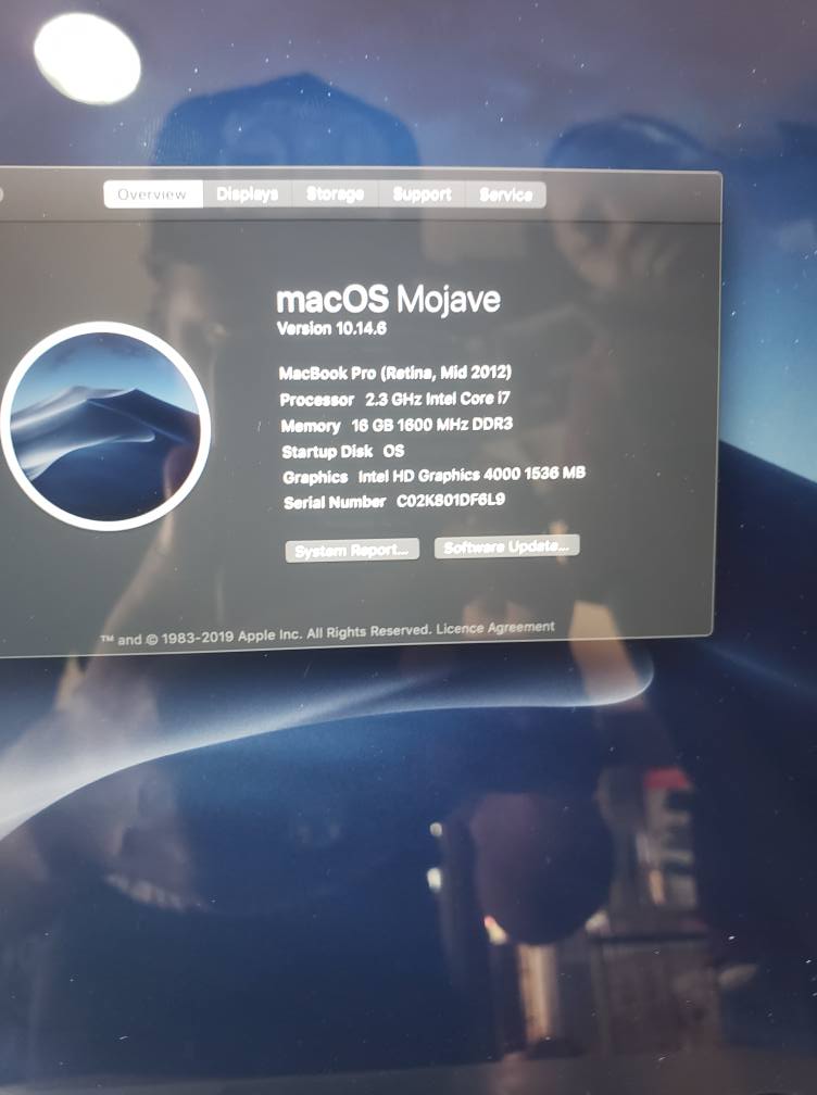 A picture of MacBook retina