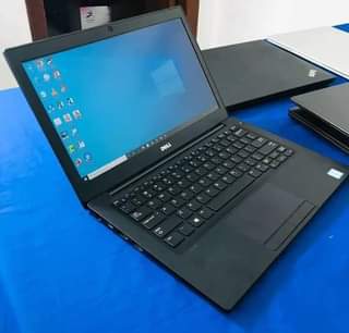 A picture of Dell latitude 7250 i5 with 8gb Ram and 256 ssd