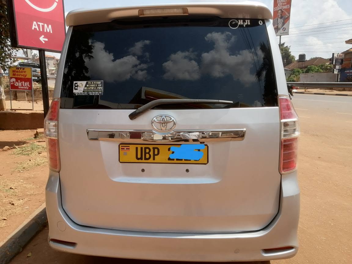 used toyota noah