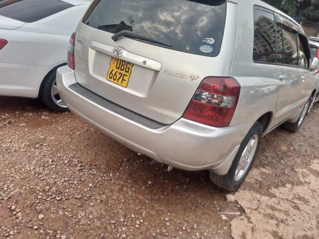 A picture of TOYOTA KLUGER