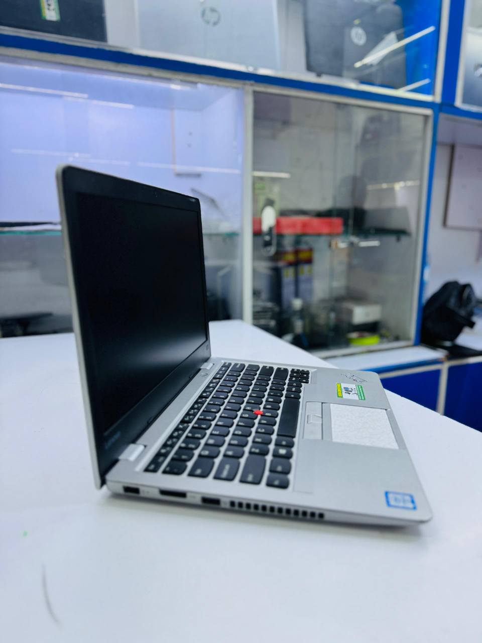 A picture of Lenovo l13