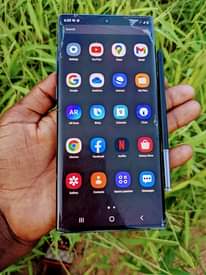 A picture of Samsung Note10plus krek but sehm ndgo inatouch kwa pen gb256