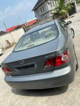 A picture of Lexus es300