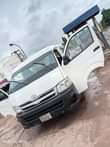 A picture of Toyota hiace Hummer bumber.
