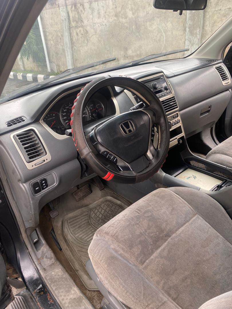 A picture of Neatly used Honda pilot for sale everything working perfectly Price