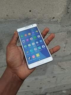 A picture of SAMSUNG ON 7